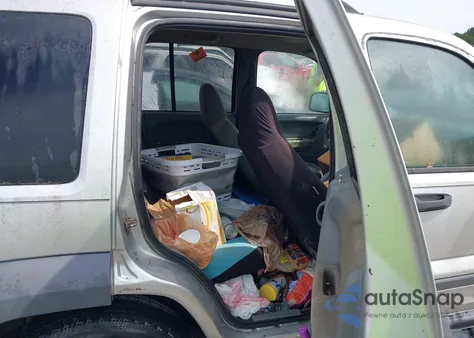 2005 Jeep Liberty Sport from USA, damaged, VIN 1J4GL48K65W620028